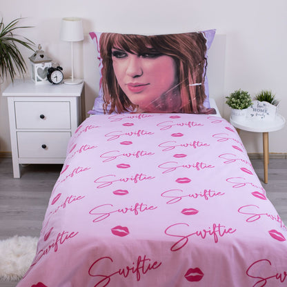 Swiftie - Taylor Swift otroška posteljnina | Shopacita