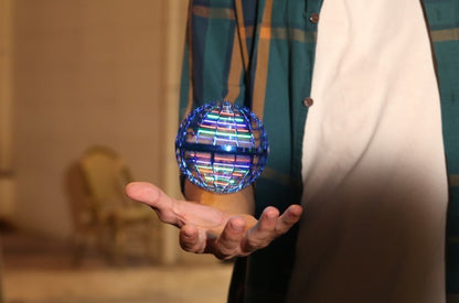 Leteča svetleča žoga UFO dron | Shopacita