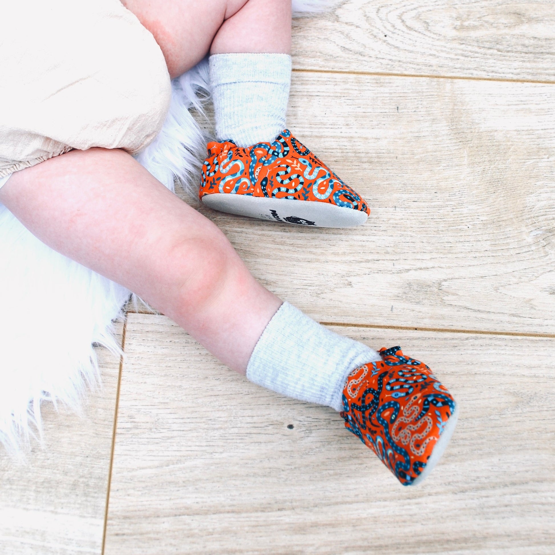 Otroški bosonogi/barefoot copati Snakes Orange | Shopacita